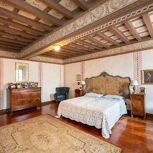  Bed & Breakfast Ottocentesca Immersa Nel